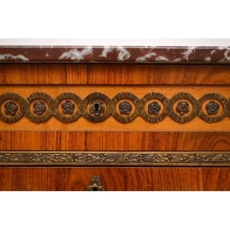 Antike schwedische Intarsien Kommode mit Marmor Oberfläche