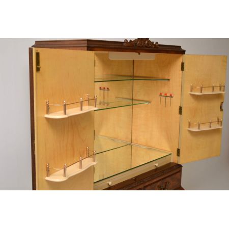 Antike Queen Anne Style Burr Walnut Cocktail Kabinett