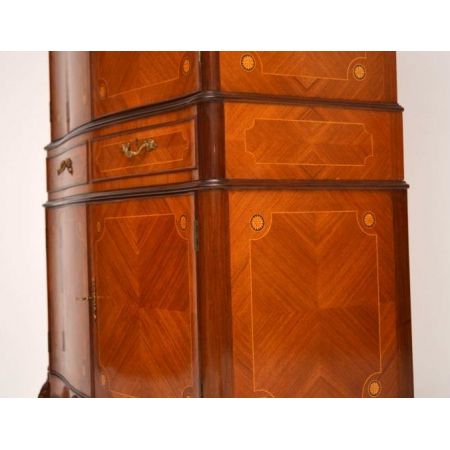 Antike französische Cocktail- Kabinett