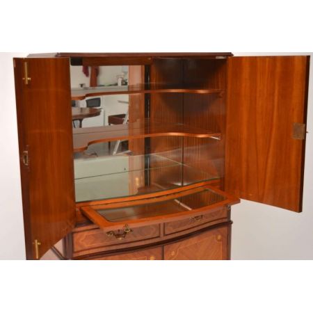 Antike französische Cocktail- Kabinett