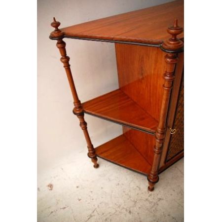 Antike  Victorian Seitdennussbaum Grill Front Chiffonier Sideboard 