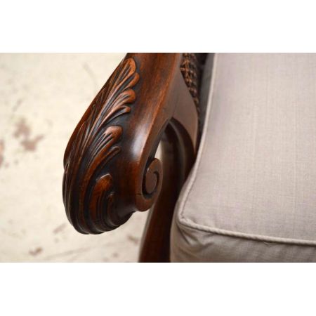 Antike Bergère Sessel aus Nussbaum