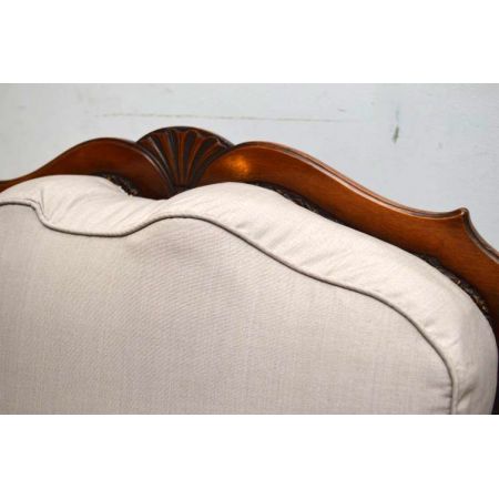 Antike Bergère Sessel aus Nussbaum