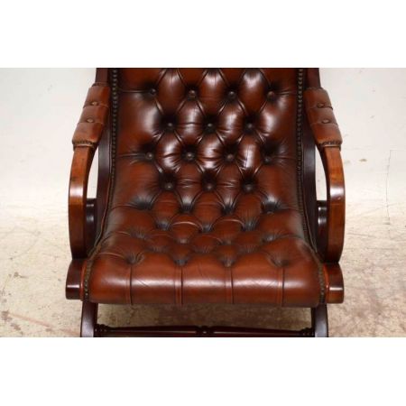 Paar Antiker Ledersessel mit Deep Buttons Sessel aus Leder