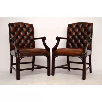 Paar antiker Gainsborough Armchair