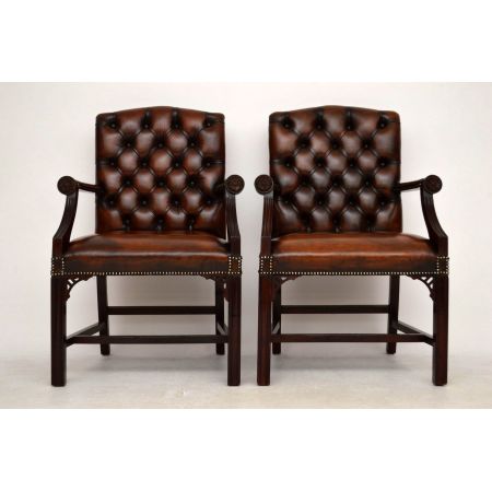 Paar antiker Gainsborough Armchair