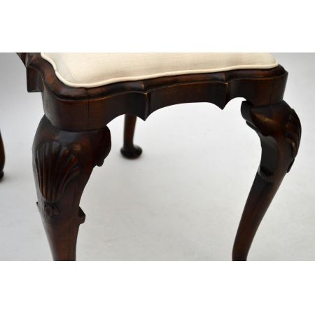 Antiker kleiner Hocker Mahagoni