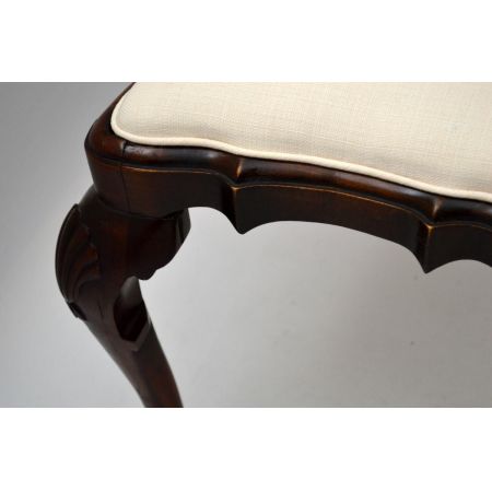 Antiker kleiner Hocker Mahagoni