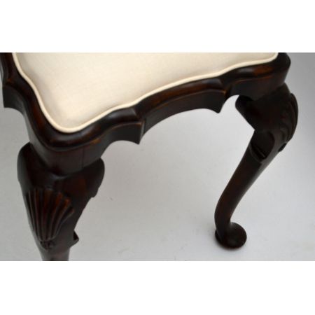 Antiker kleiner Hocker Mahagoni