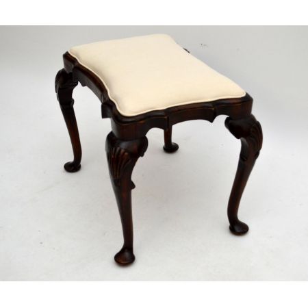 Antiker kleiner Hocker Mahagoni