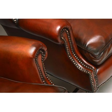 Ein Paar antiker Leder-Ohren Sessel