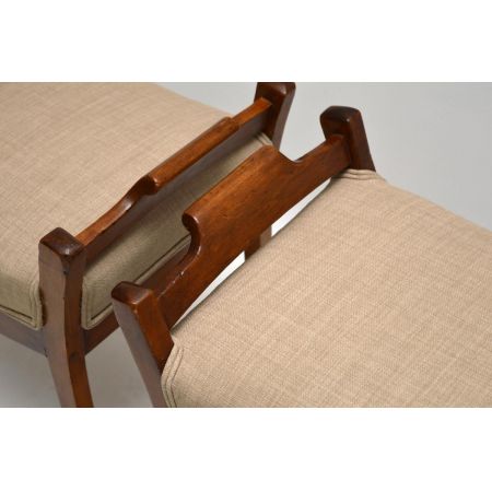 Ein Paar schwedische Biedermeier Satin Hocker aus Birke