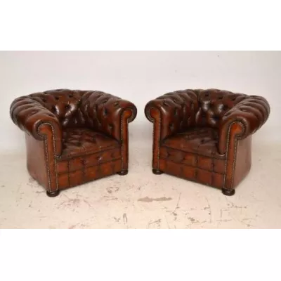 Schönes Paar antiker chesterfield windsor chairs 