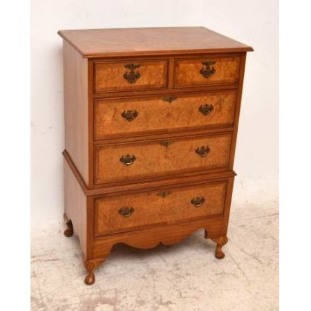 Kommode aus Nussbaum 4 Schubladen Antike Kommode Holzkommode Wohnzimmerkommode