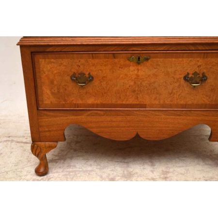 Kommode aus Nussbaum 4 Schubladen Antike Kommode Holzkommode Wohnzimmerkommode