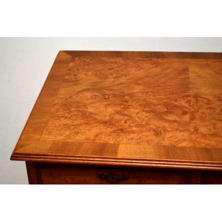 Kommode aus Nussbaum 4 Schubladen Antike Kommode Holzkommode Wohnzimmerkommode