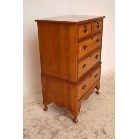 Kommode aus Nussbaum 4 Schubladen Antike Kommode Holzkommode Wohnzimmerkommode