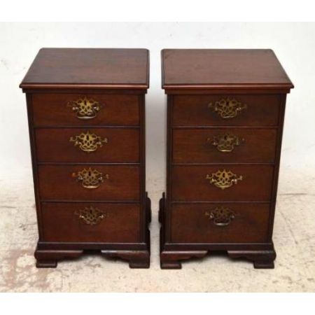 Antike Nachtschränke schönes Paar Mahagoni 