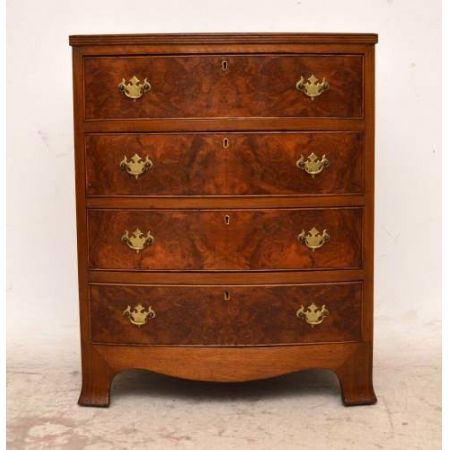 Kleine Antike Kommode  mit 4 schubladen 