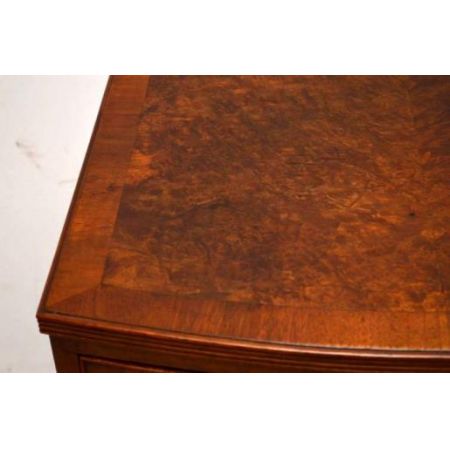 Kleine Antike Kommode  mit 4 schubladen 