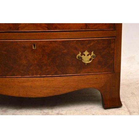 Kleine Antike Kommode  mit 4 schubladen 