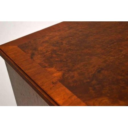 Kleine Antike Kommode  mit 4 schubladen 