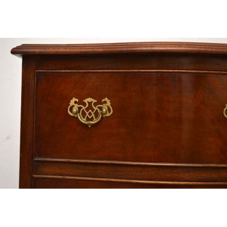 Antike kleine Kommode aus Mahagoni