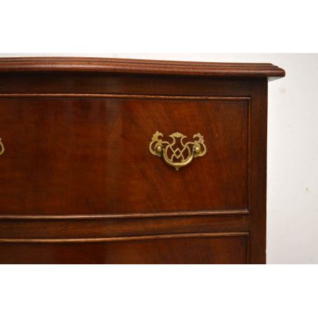 Antike kleine Kommode aus Mahagoni