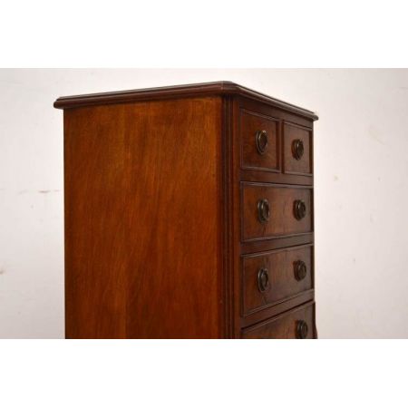 Antikes Chest on chest Wurzelnussholz