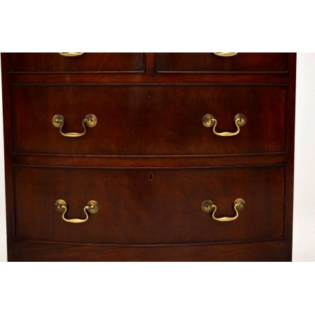 Kleine antike Bow Front Kommode