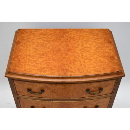 Kleines antikes Chest od Drawers