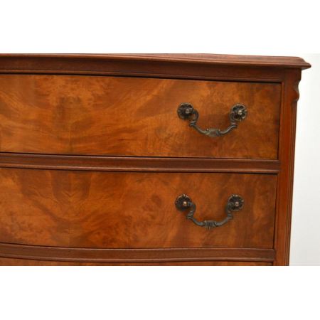 Burr Walnut Kommode antik