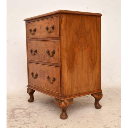 Nussbaum Kommode sehr schön erhalten 