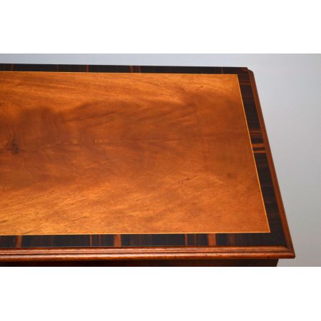 Antike Mahagoni Kommode mit Intarsien