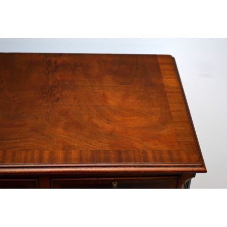 Kleine antike Mahagoni Kommode 