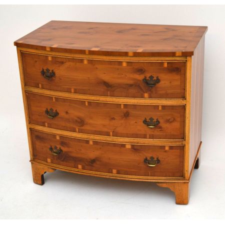 Georgian Style Kommode