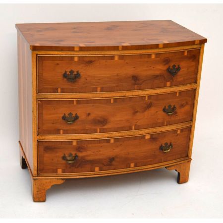 Georgian Style Kommode