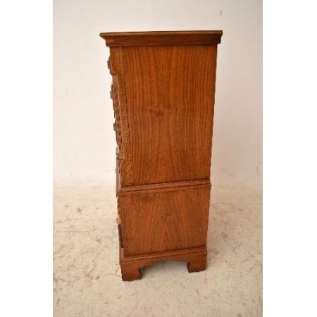 Chest on Chest Kommode ungewöhnlich in den abmessungen gut erhalten rawers