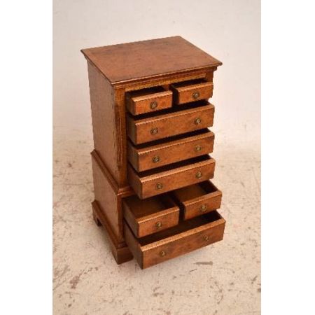 Chest on Chest Kommode ungewöhnlich in den abmessungen gut erhalten rawers