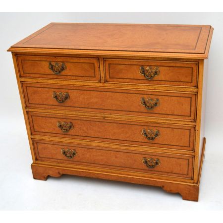 Georgian Ahorn Kommode antik
