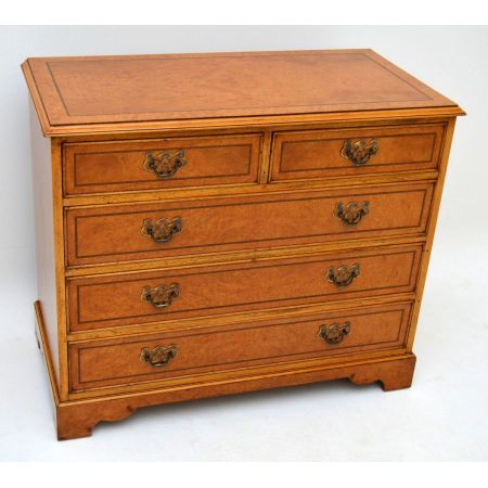 Georgian Ahorn Kommode antik