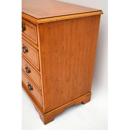 Georgian Ahorn Kommode antik