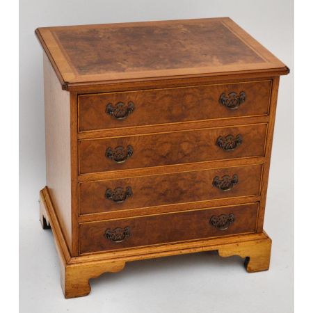 Antike Burr Nussbaum Kommode