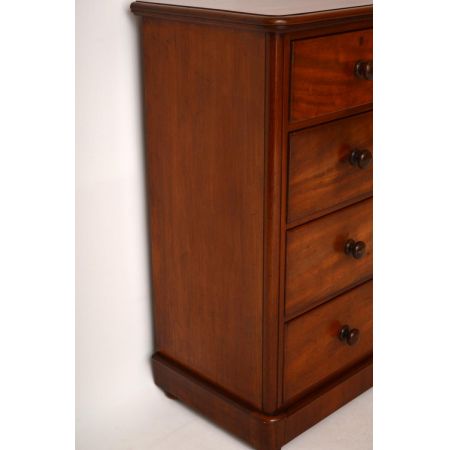 Große viktorianische Kommode