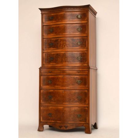 Beeindruckende antike Kommode aus Nussbaum