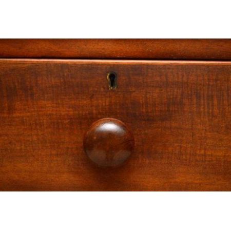 Mahagoni Kommode klassisch aus der viktorianischen Zeit 