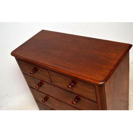 Mahagoni Kommode klassisch aus der viktorianischen Zeit 