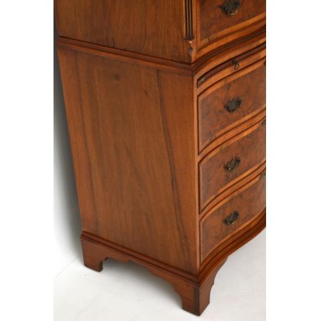 Große antike Burr Nussbaum Kommode