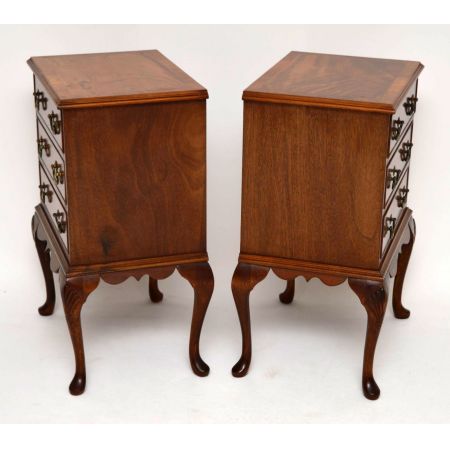Ein Paar antike Nachttisch-Kommoden aus Mahagoni