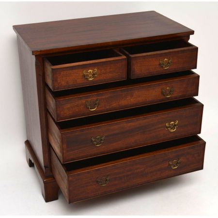 Georgean Mahagoni Kommode "King George"